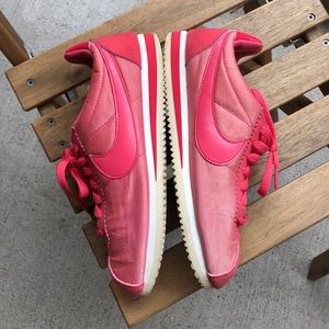 Rare! Pink Nike classic Cortez nylon shoes 7.5